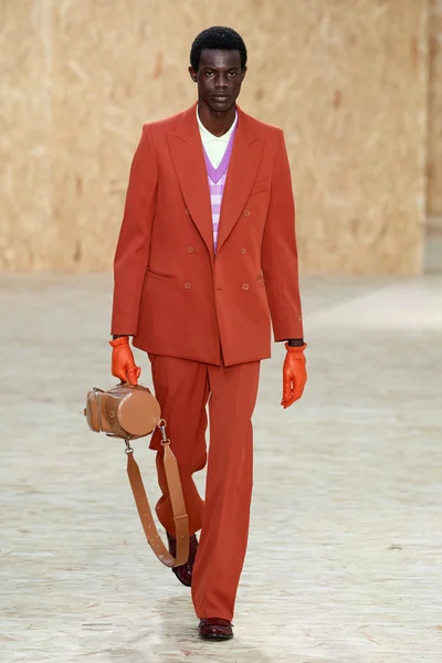 Look 29